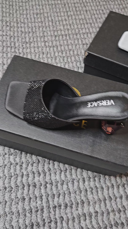 Zapatos de tacon bajo Versace